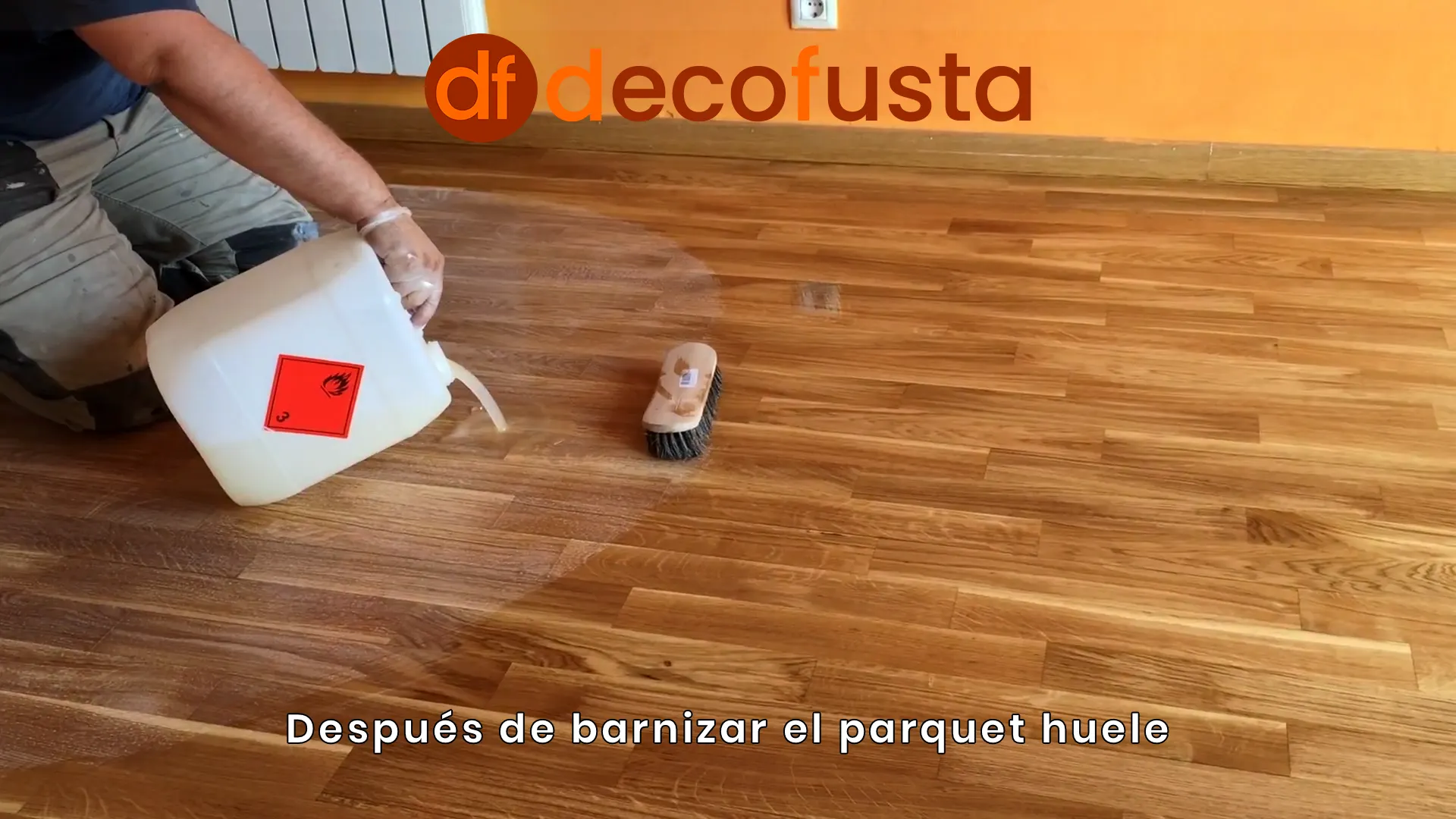 Después de barnizar el parquet huele