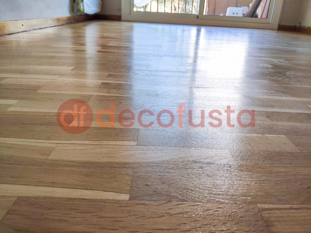 Parquet de roble acuchillado