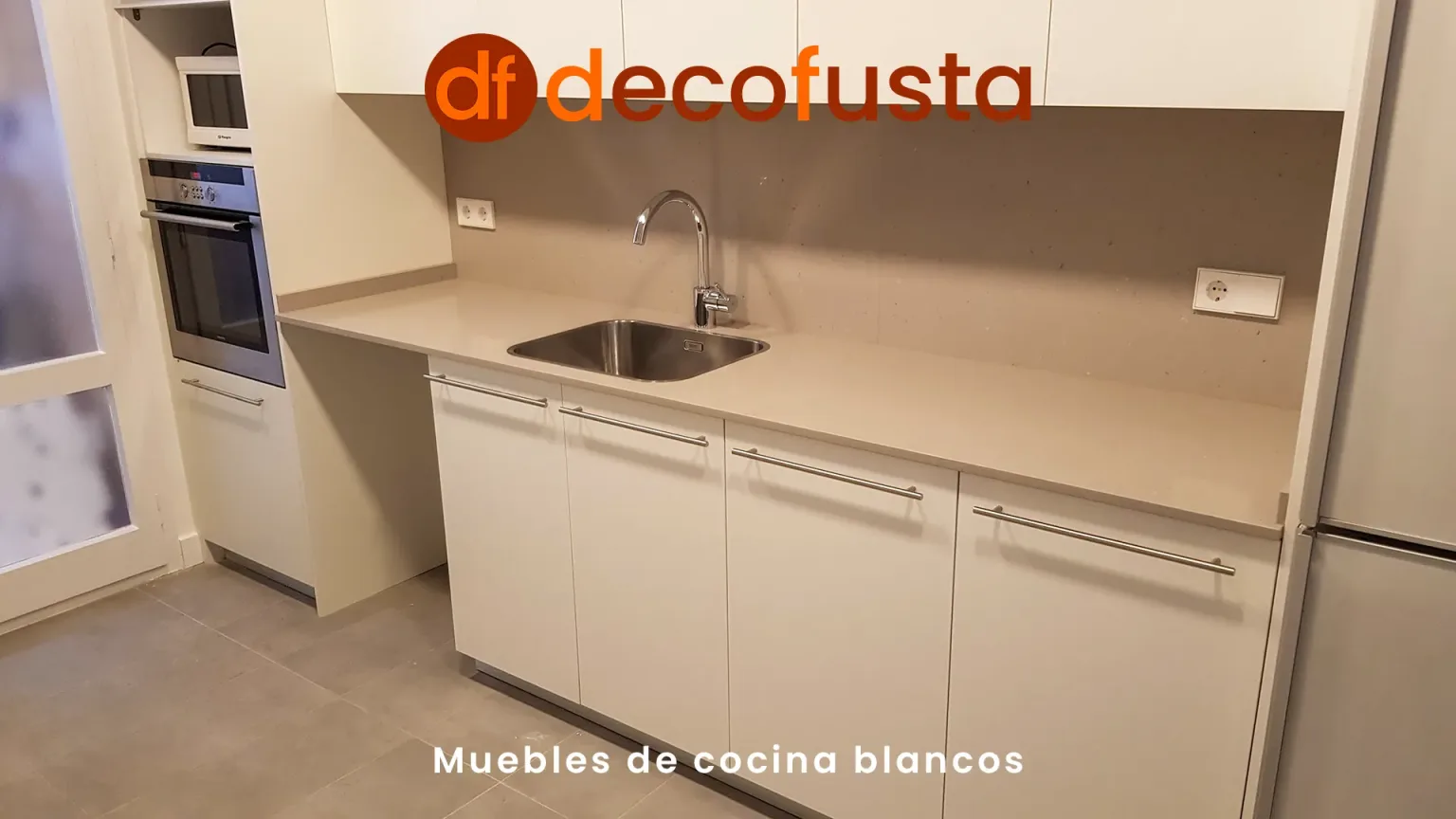 Muebles de cocina blancos