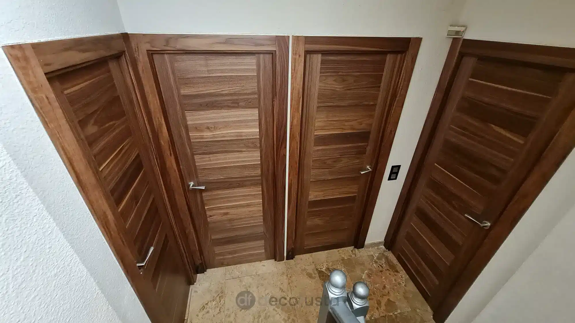 Puertas barnizadas