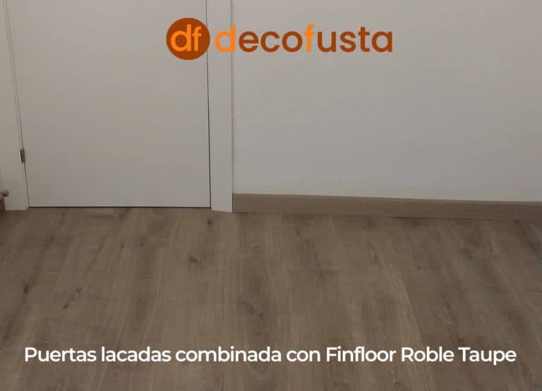 Puertas lacadas combinada con Finfloor Roble Taupe